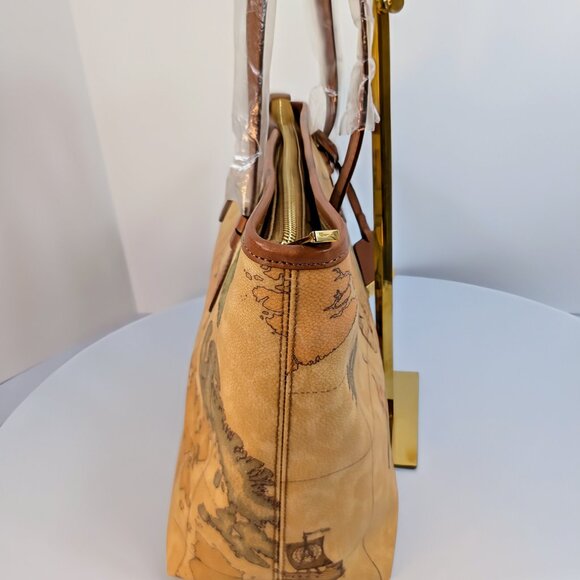 Alviero Martini 1A Classe Geo Classic World Map Zip-Top Tote Bag - Picture 4 of 13